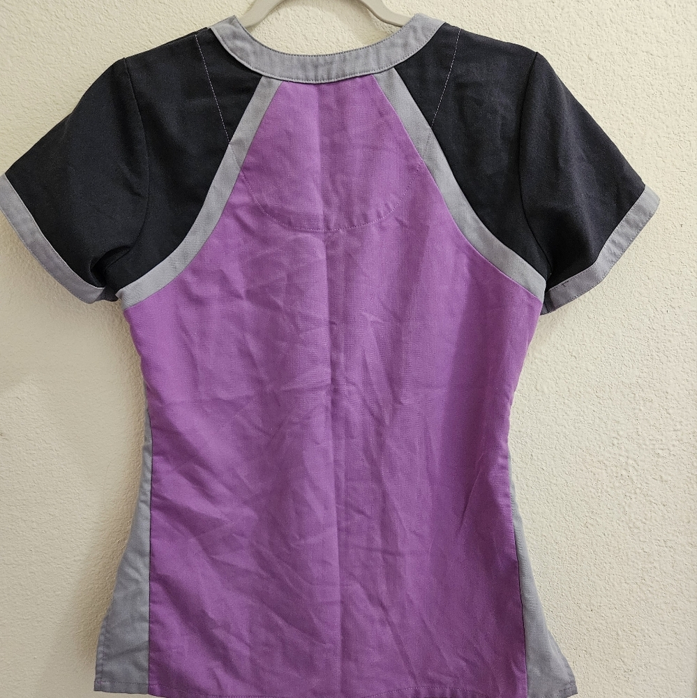 Greys Anatomy Scrub Tops - Picture 7 of 8